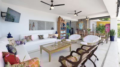 Luxury Villa Photo #13