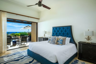 Luxury Villa Photo #24