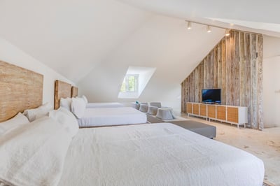 Luxury Villa Photo #33