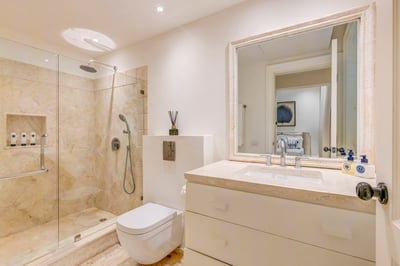 Luxury Villa Photo #50