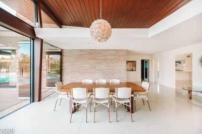 Luxury Villa Photo #18