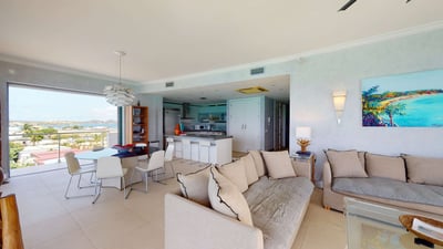 Luxury Villa Photo #16