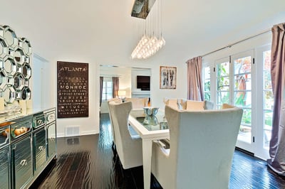 Luxury Villa Photo #26