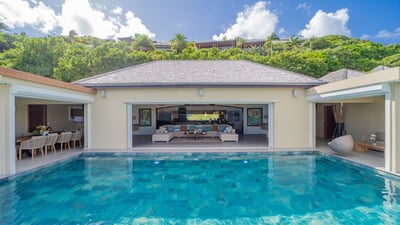 Luxury Villa Photo #7