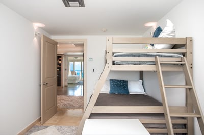 Luxury Villa Photo #19