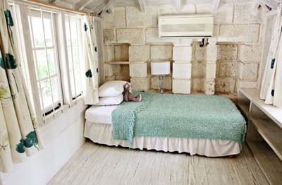Luxury Villa Photo #38