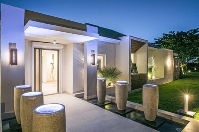 Luxury Villa Photo #16