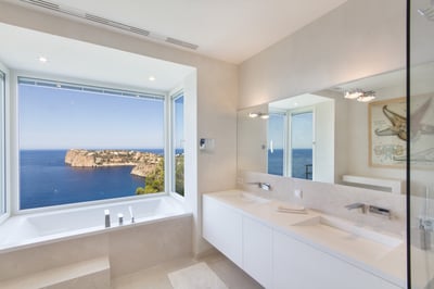 Luxury Villa Photo #36