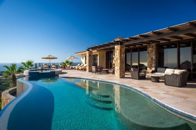 Luxury Villa Photo #3