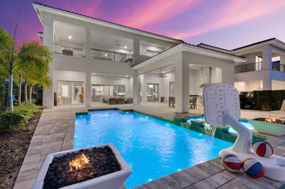 Luxury Villa Photo #5