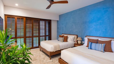 Luxury Villa Photo #30