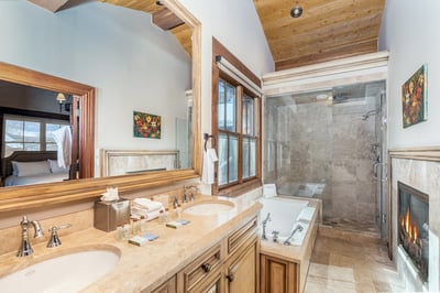Luxury Villa Photo #38