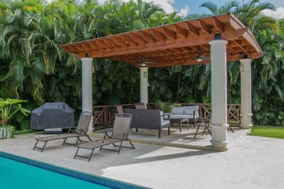 Luxury Villa Photo #2