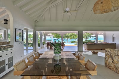 Luxury Villa Photo #20