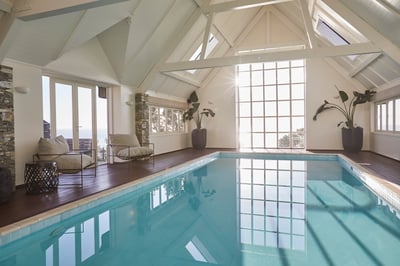 Luxury Villa Photo #17