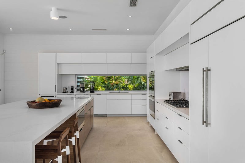 Beach Enclave Grace Bay 5 BDM Beachfront Villa