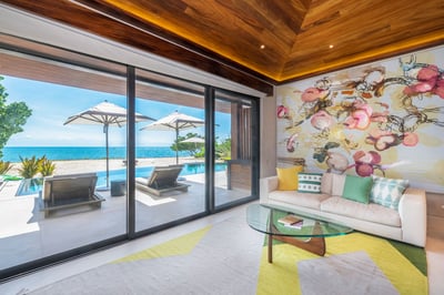 Luxury Villa Photo #41