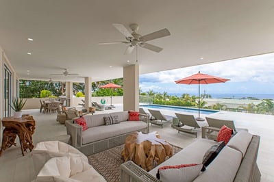 Luxury Villa Photo #7