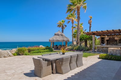 Luxury Villa Photo #8