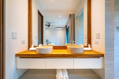 Luxury Villa Photo #57