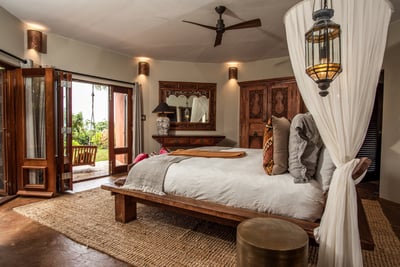 Luxury Villa Photo #37