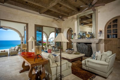 Luxury Villa Photo #9