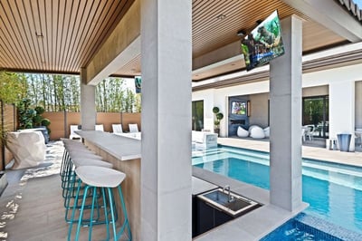 Luxury Villa Photo #12