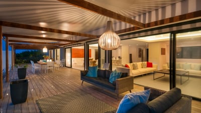 Luxury Villa Photo #11