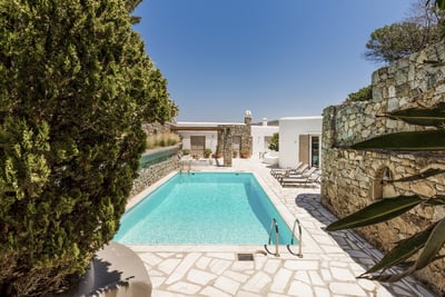 Luxury Villa Photo #3