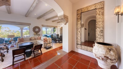 Luxury Villa Photo #33