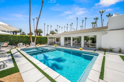 Luxury Villa Photo #15