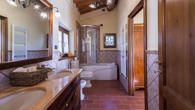 Luxury Villa Photo #27