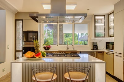 Tortuga B55 – Lush Tropical Garden