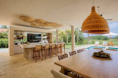 Luxury Villa Photo #23