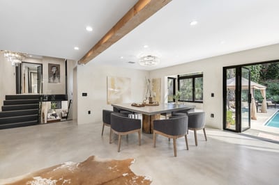 Luxury Villa Photo #13