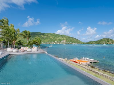 Luxury Villa Photo #4
