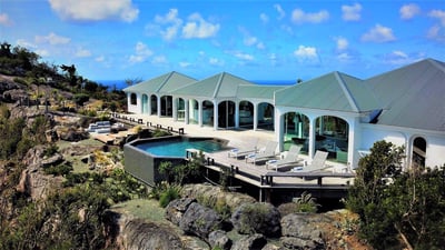 Luxury Villa Photo #2