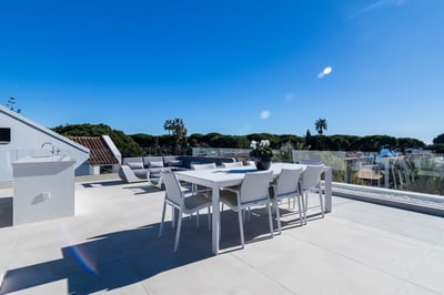 Luxury Villa Photo #6