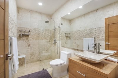 Luxury Villa Photo #32
