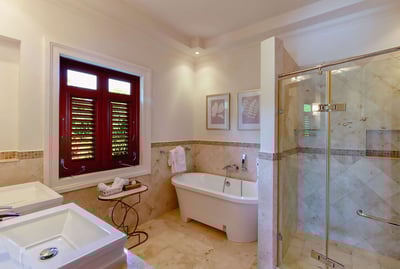 Luxury Villa Photo #14