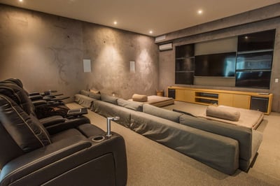 Luxury Villa Photo #29