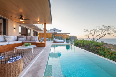 Luxury Villa Photo #6