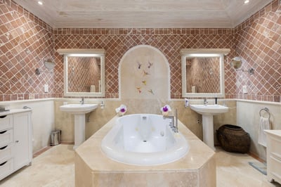 Luxury Villa Photo #20