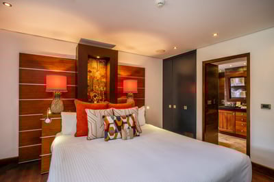 Luxury Villa Photo #7