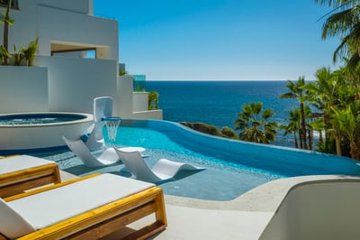 Luxury Villa Photo #16