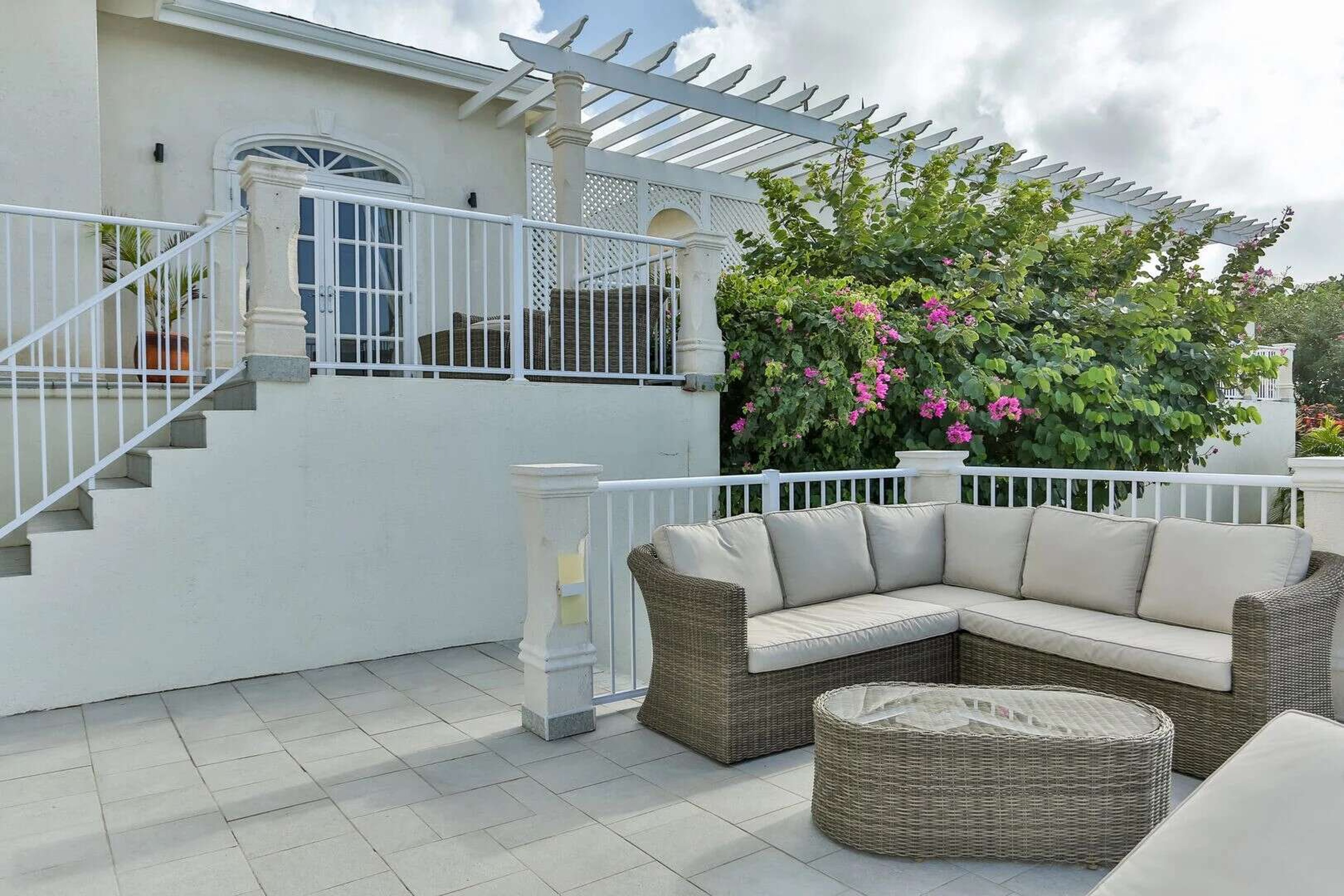 Cayman Villa - 11