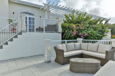 Luxury Villa Photo #11