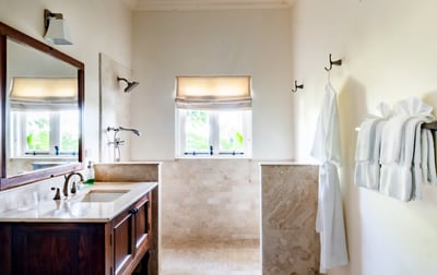 Luxury Villa Photo #16