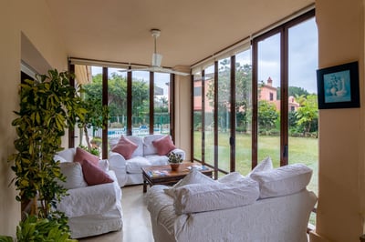 Luxury Villa Photo #13