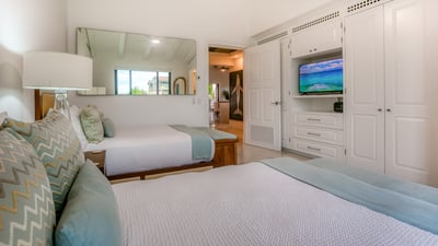 Luxury Villa Photo #28
